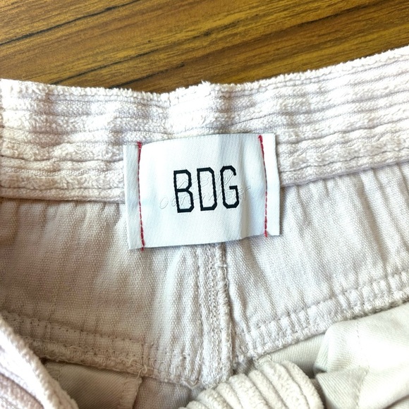 Urban Outfitters BDG High & Wide Leg Baggy Corduroy Pants Tan Cream Size 28 - Picture 4 of 10